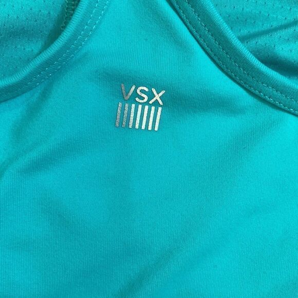 Victoria’s Secret green tank top with built in bra size M - Picture 3 of 8